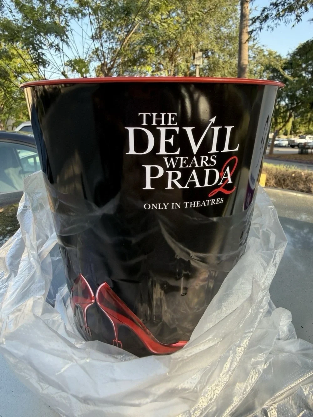 The Devil Wears Prada 2 Popcorn Bucket Tin In Hand Brand New Marcus Cinema